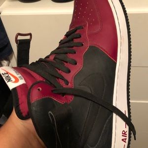 Air Force 1 high maroon and black